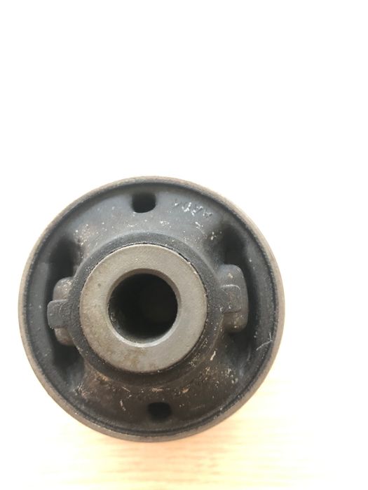 Сайлентблок задній переднього важеля Q005-0573 (Nissan 54570ED50A)