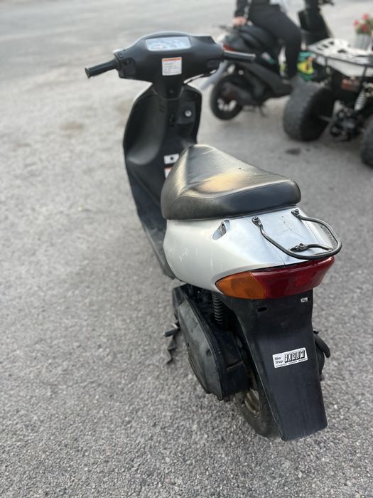 Скутер Suzuki lets 2