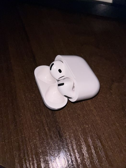 airpods 4 новые!