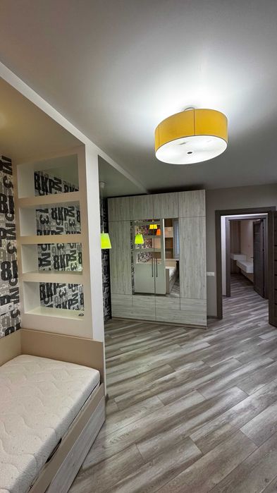 Продам шикарную 3 к.кв в Чугуеве (Авиатор)