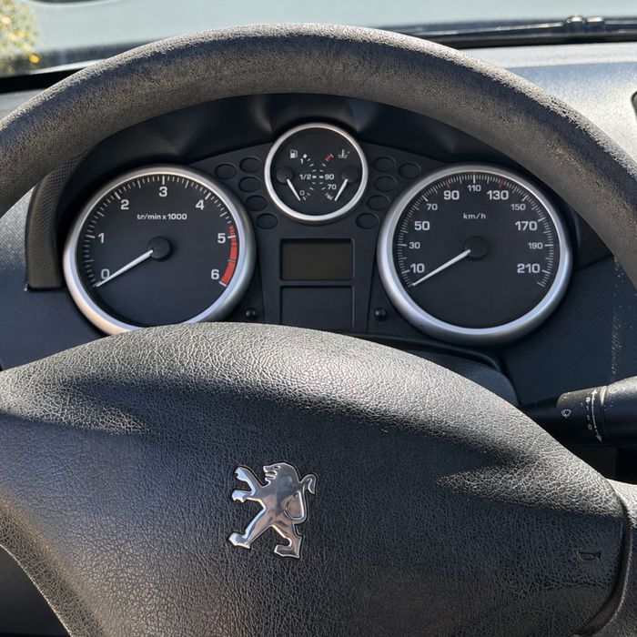 Peugeot 207 1.4 HDi Comercial