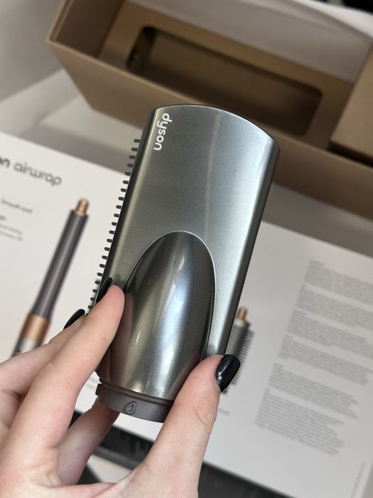 Щітки насадки на фен dyson