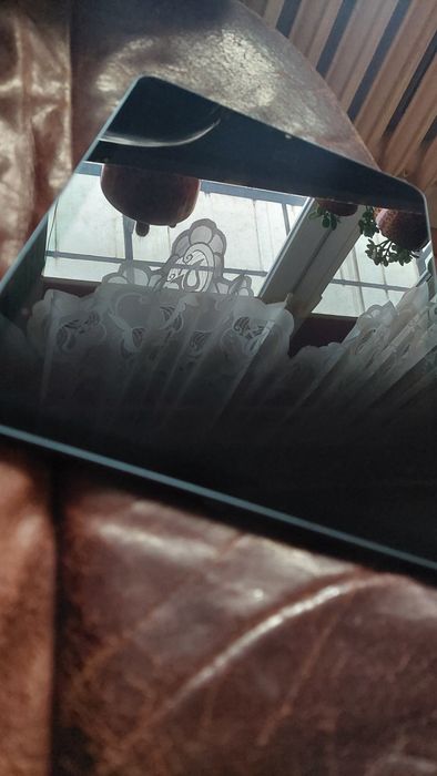 Appla iPad Air 4, 2022r, uszkodzony