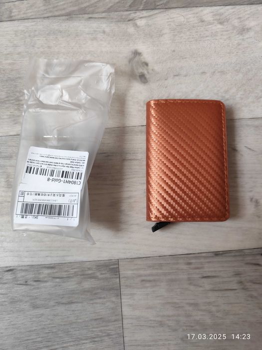 Portfel na karty RFID z przegrodami carboon golf kolor