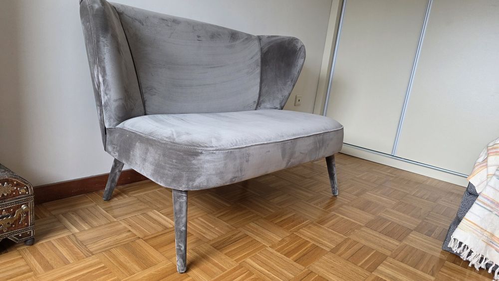 Sofá dois lugares estilo vintage