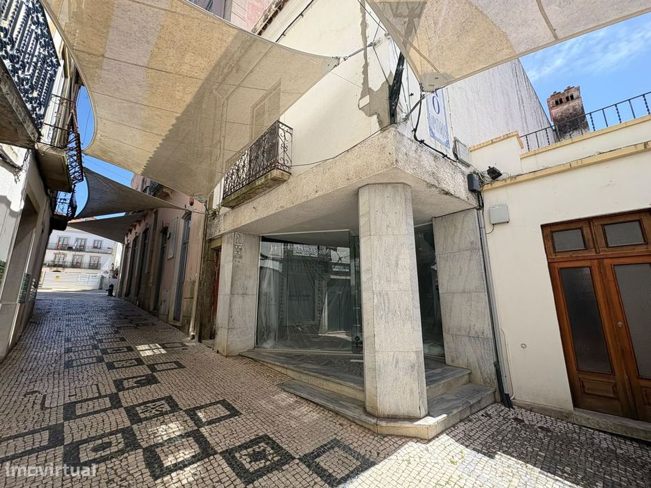 Imóvel comercial no rés do chão em Abrantes