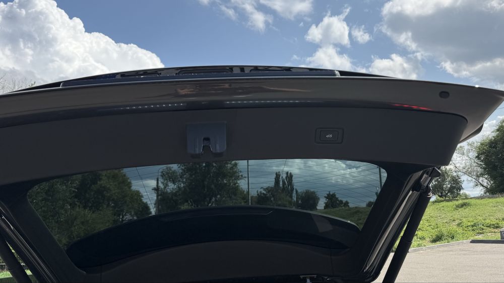 Продам Audi Q8 идела