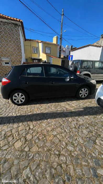 Toyota Auris — fotografia 2