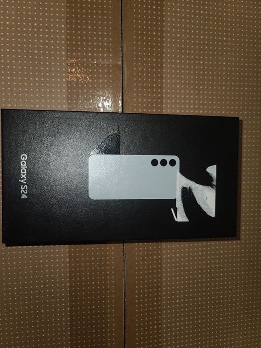Мобільний телефон Samsung Galaxy S24 8/256GB Marble Gray (SM-S921BZAGEUC). НОВИЙ