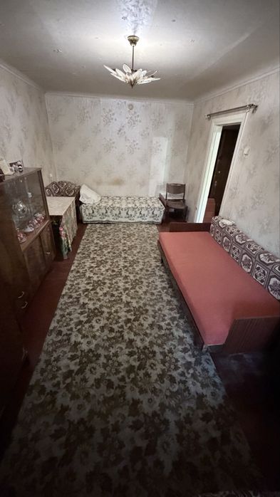 Продам 1 кімнатна Черемушки  працюємо з державними програмами