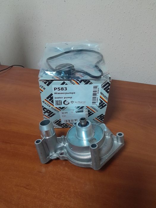 Насос водяной Audi A8 (04-10) Hepu P583