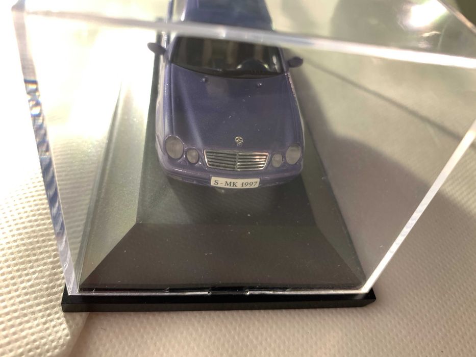 Miniatura Mercedes-Benz CLK 1:43 da Herpa