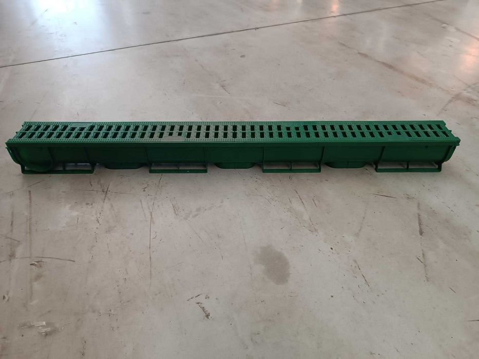 Лоток водовідведення з пластиковою решіткою, кришки для дощоприймачів