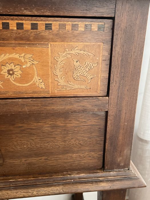 Cama D Maria e 2 mesinhas cabeceira