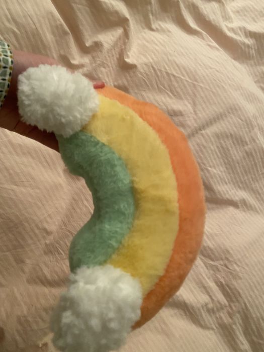 Веселка милий декор або іграшка