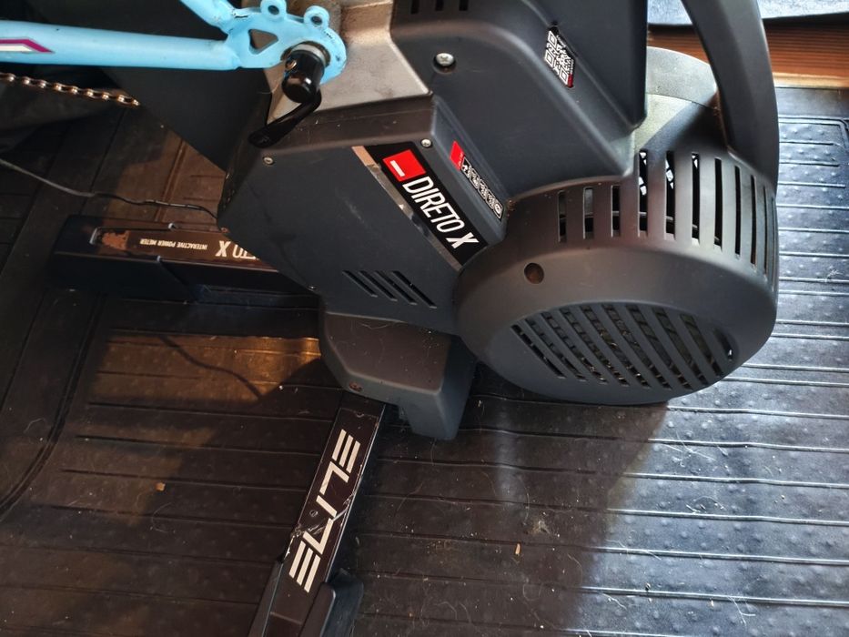Rolo de treino Elite Direto X – a funcionar perfeitamente e usado no Zwift e Mywoosh, com kit de manutenção incluido