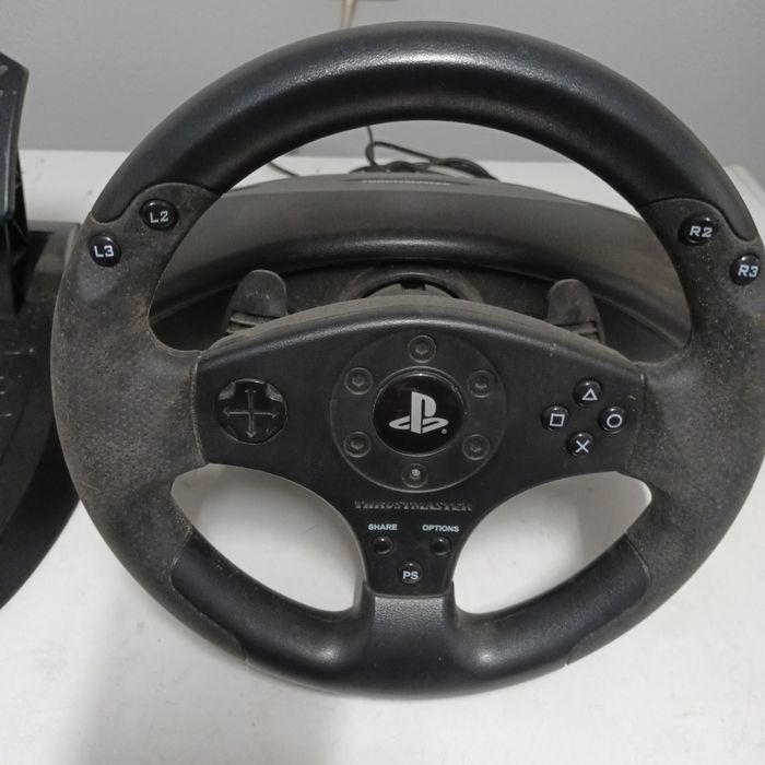 Volante e pedais da playstation