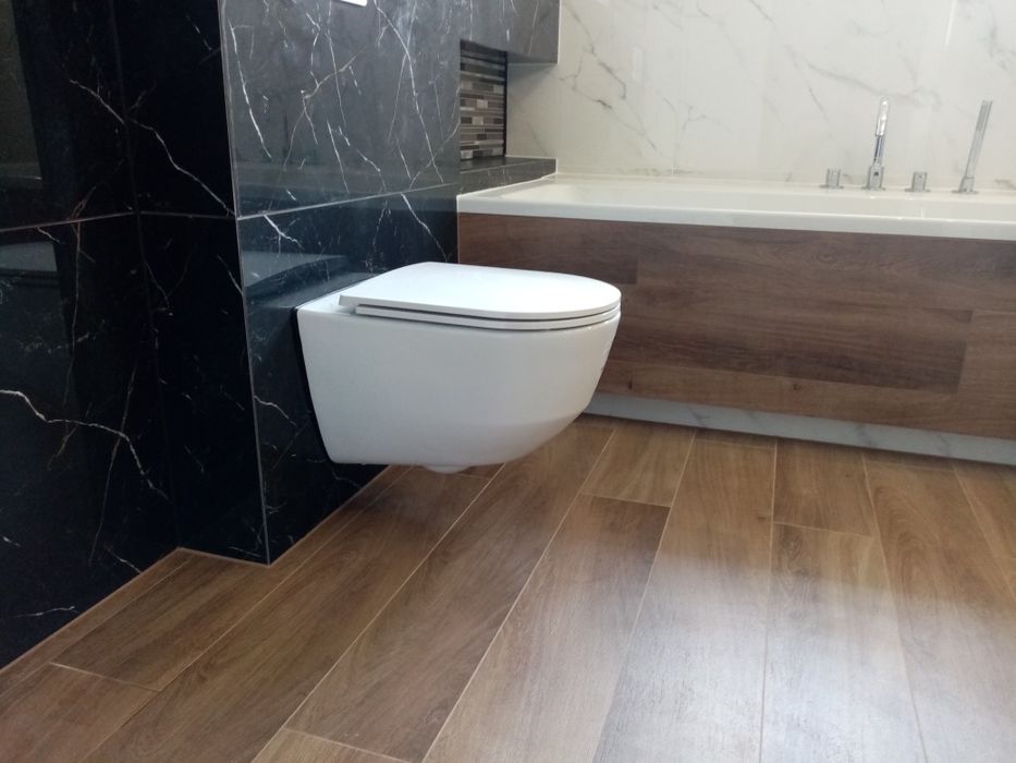 Remont łazienki  Ukladanie plytek