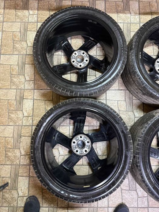 Диски Volkswagen Passat 255/40/R19