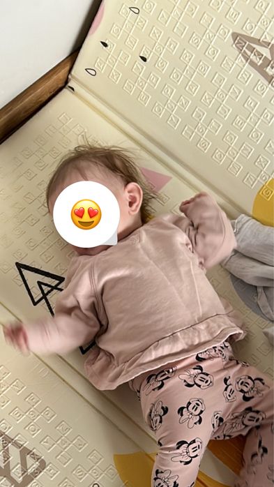 Bluzy z falbanką HM r.68