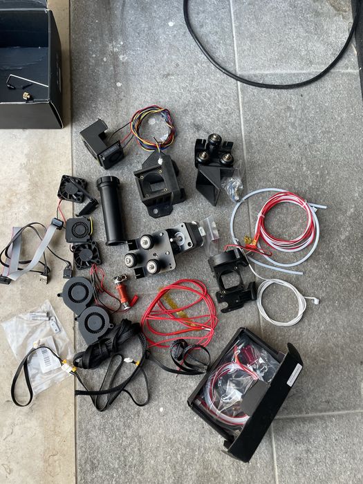 Creality Ender 3 V2 + Extras