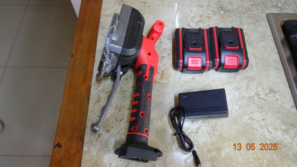 Máquina vibratoria para Ladrilhos ,azulejos ,granito