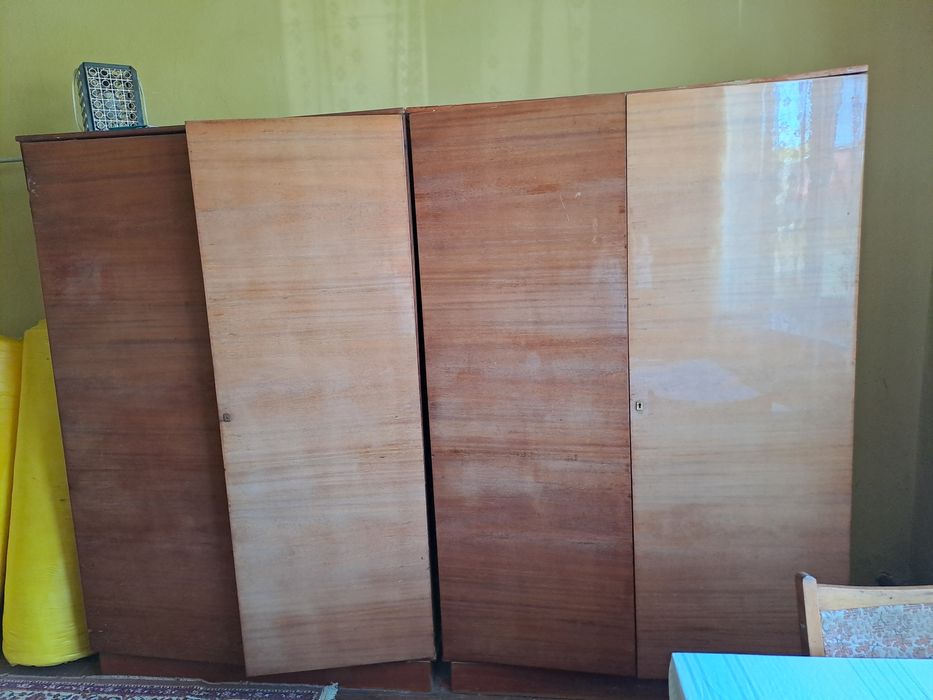Продам шафу і дзеркало