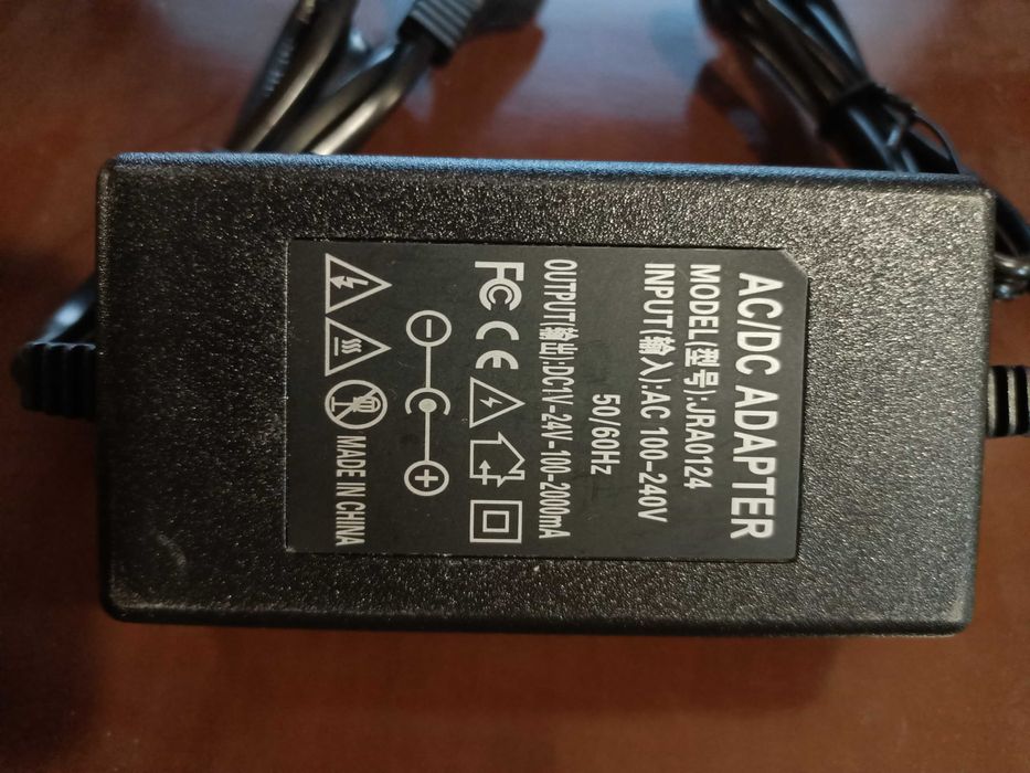 регулируемый блок питания 1-24 В -2 А