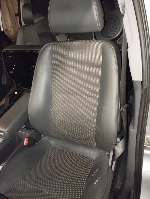 Opel zafira B Fotel przedni lewy skóra