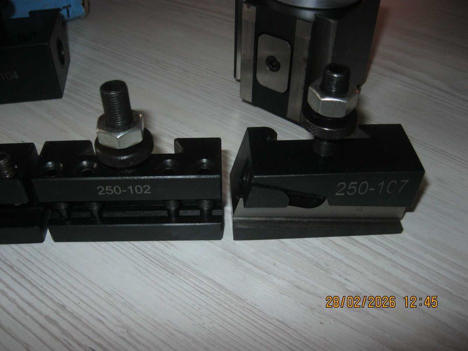 Быстросменный резцедержатель 250-100 для станков WM-210V 4700 1шт