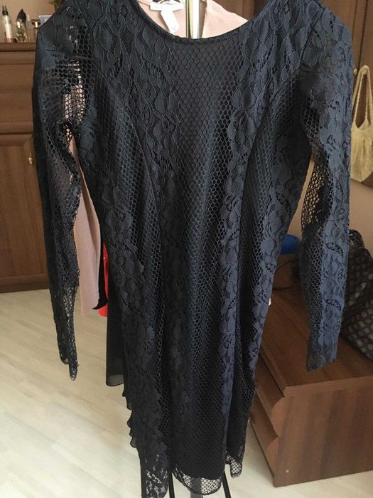 Czarna sukienka koronka mini XS