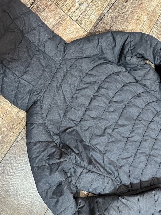 Женская куртка,ветровка RE. Разм.М-ка.