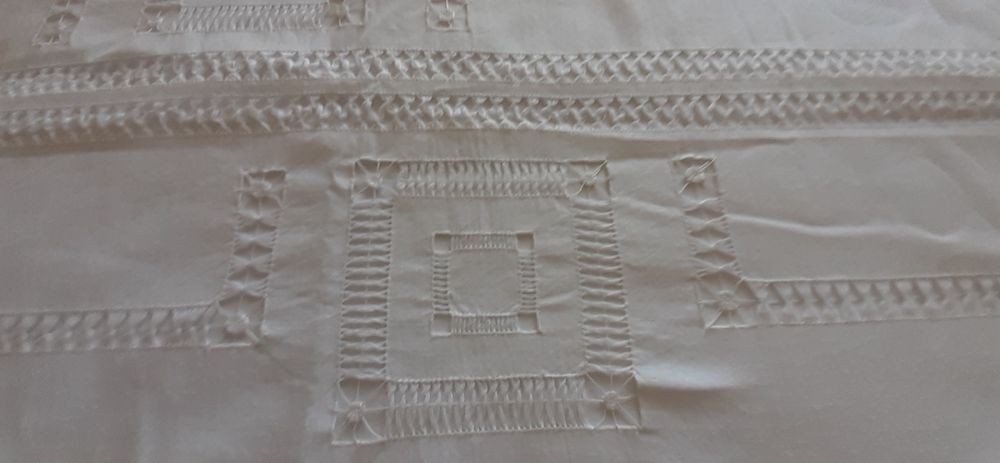 Lindo Lençol Bordados Manuais
