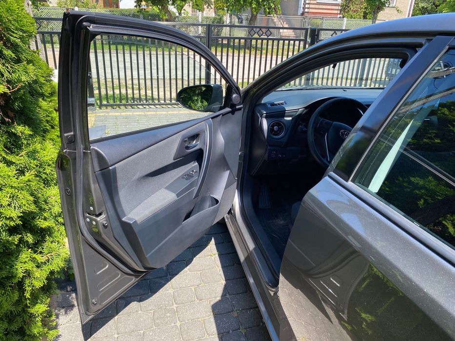 Toyota Auris 1.33 VVT-i Active