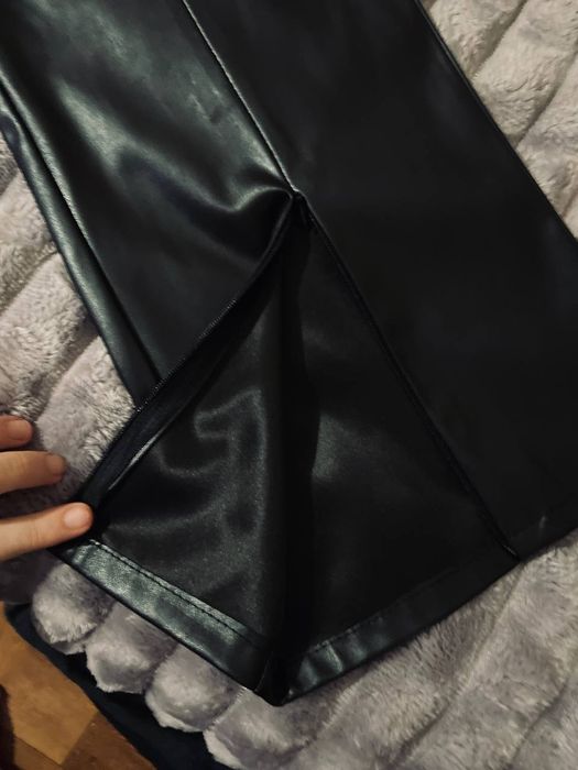 Женские кожаные штаны