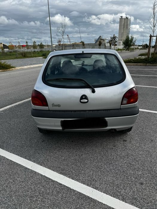 Ford Fiesta 1.2 Gasolina