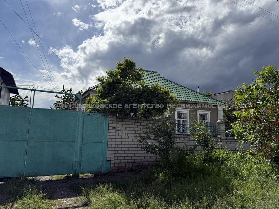 Продаю целый дом на Новозападном поселке Е00