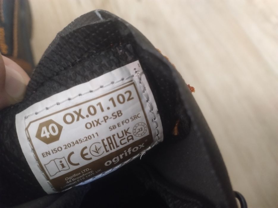Buty ochronne z noskiem rozmiar 40