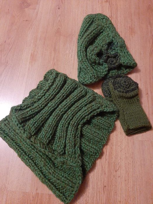 Komplet zimowy hand made czapka+komin+mitenki