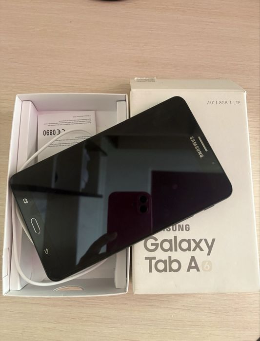 Планшет Samsung Galaxy Tab 7
