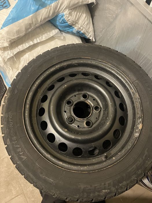 Продам зимнюю резину R15 miсhelin