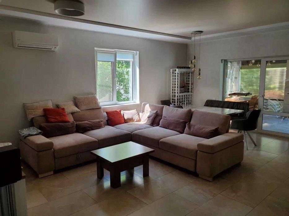 Продаж будинку Буча, з ремонтом, Басейн