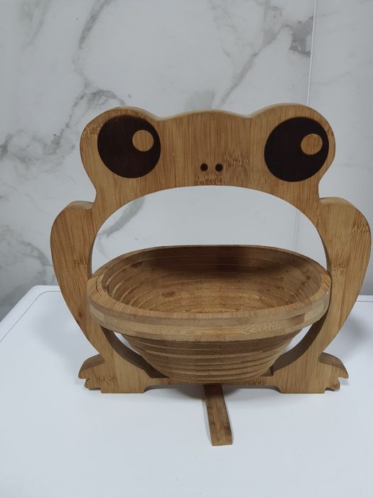 Деревянная конфетница