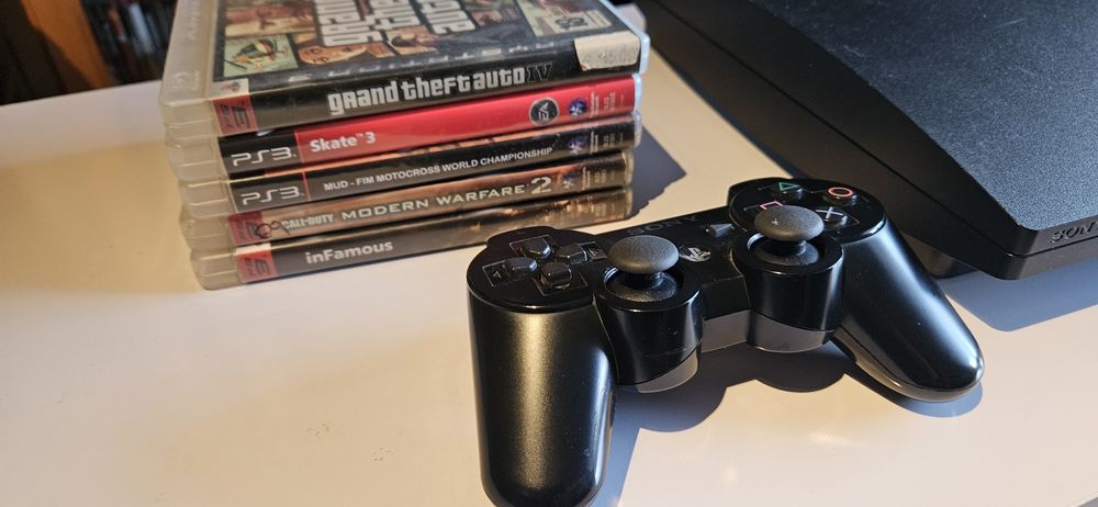 Playstation  3 + 20 jogos + volente e move ps3