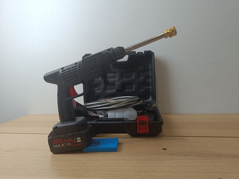 Máquina Lavar Pressão Portátil 48V (S/ Fio) – C/ 2 Baterias – NOVA!