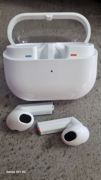 Наушники Samsung Galaxy Bads 3