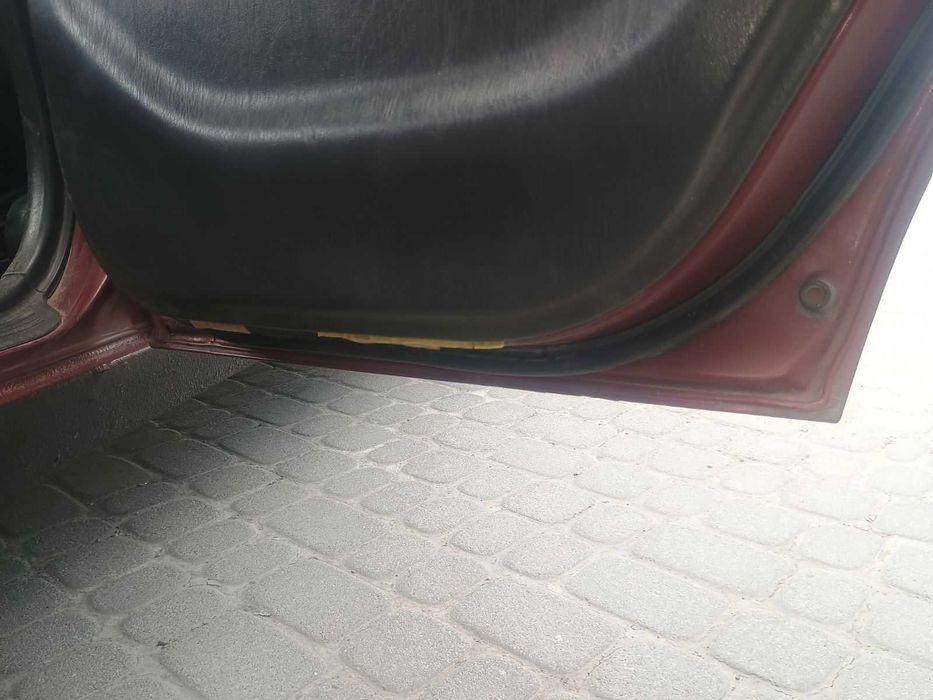 Продам тойоту короллу Е100  1.3XLI 16V 1994 р. в універсалі