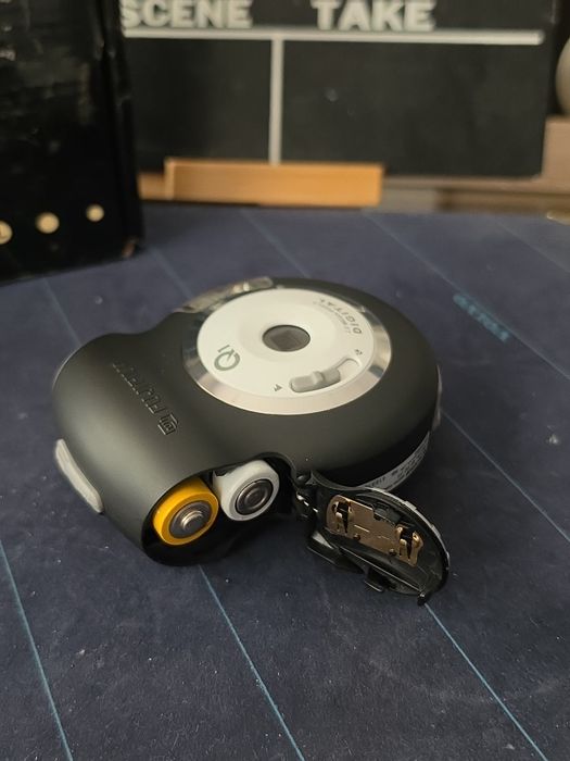 Unikatowy aparat cyfrowy Y2K Fujifilm Digital Q1 (2 MP) + pudełko!