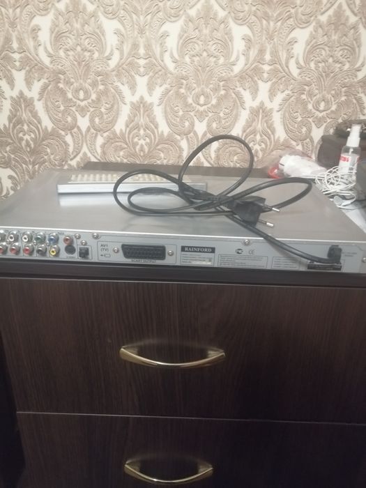 Продам ДВД плеер