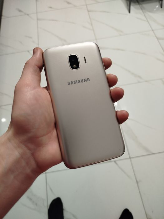 Телефон Samsung galaxy J2 1,5/16gb